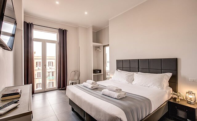 FLOOR 6
