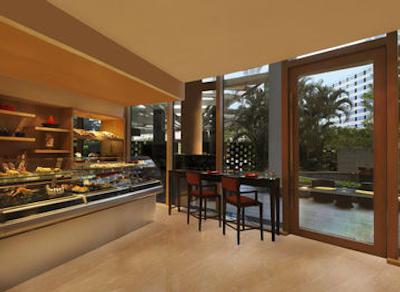 تریدنت باندرا کورلا