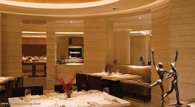 تریدنت باندرا کورلا