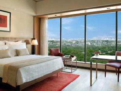 تریدنت باندرا کورلا