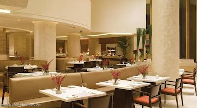 تریدنت باندرا کورلا