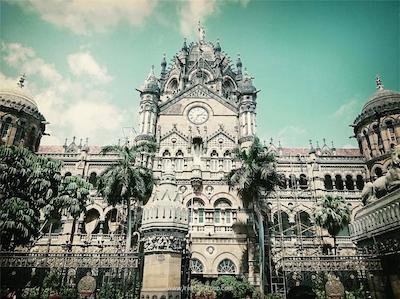 تریدنت باندرا کورلا