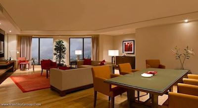 تریدنت باندرا کورلا