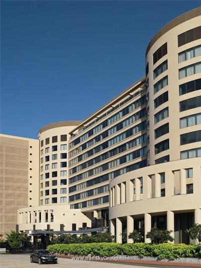 تریدنت باندرا کورلا