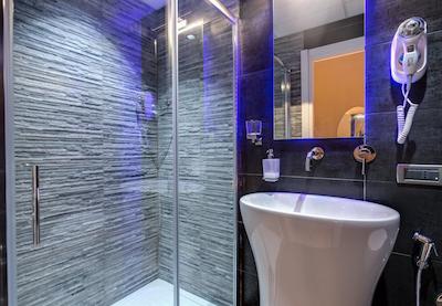 Alle Porte Del Vaticano