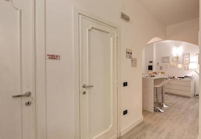 Alle Porte Del Vaticano