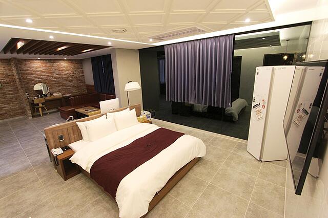 Instar Hotel