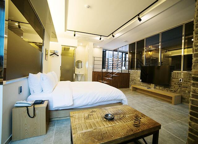 Instar Hotel