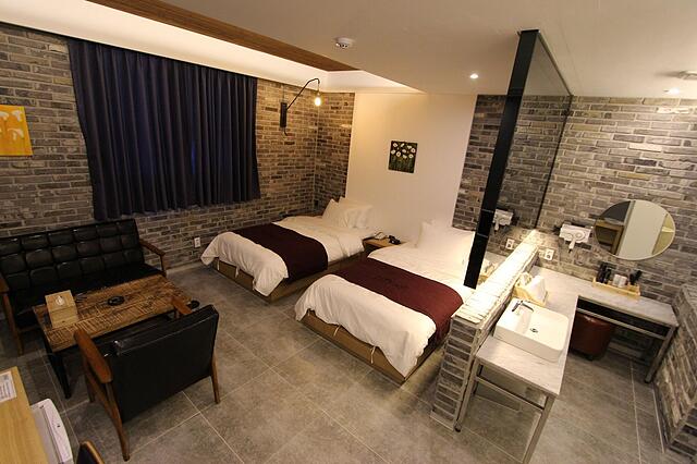 Instar Hotel