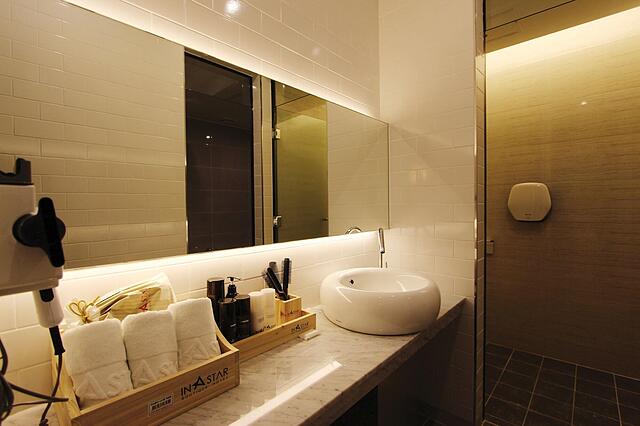 Instar Hotel