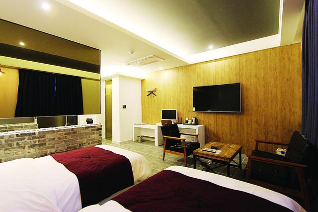 Instar Hotel