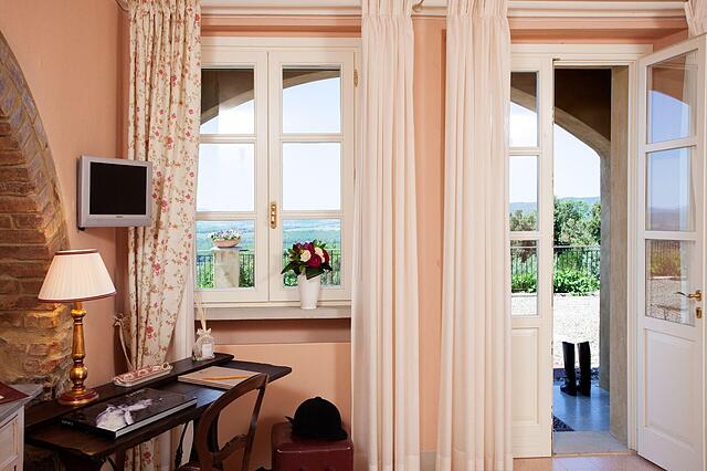TENUTA IL SASSONE