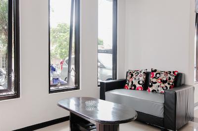 OYO 1108 Smart Tlogomas