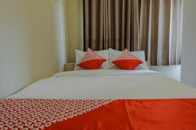 Oyo 1342 Uniga Malang Family Residence