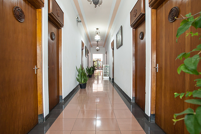 OYO 517 Hotel Arjuna Lawang