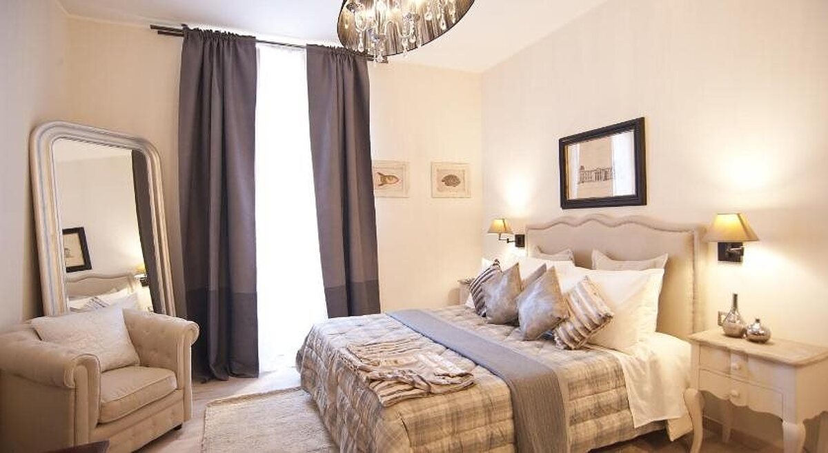 Town House 62