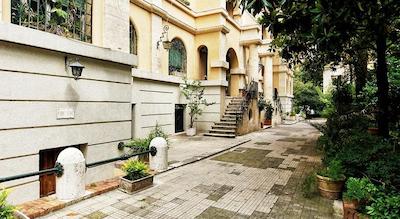 Vatican Holiday Junior