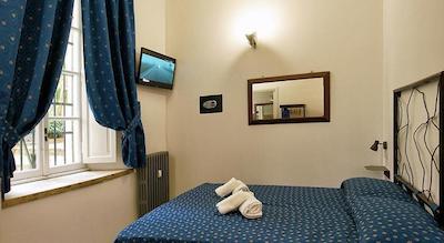 Vatican Holiday Junior