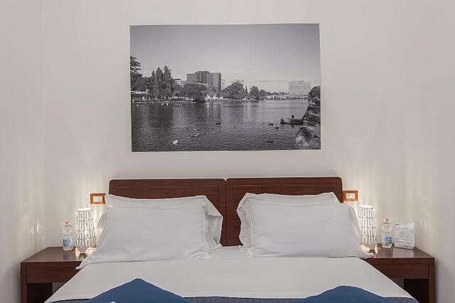 Eroom42 Guest House