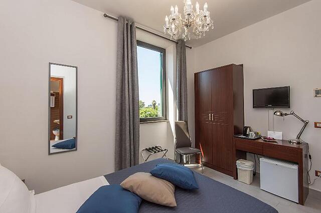Eroom42 Guest House
