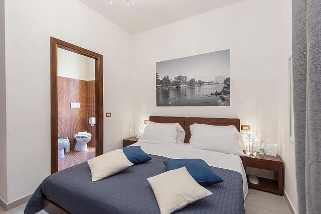 Eroom42 Guest House