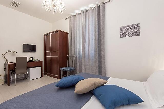 Eroom42 Guest House