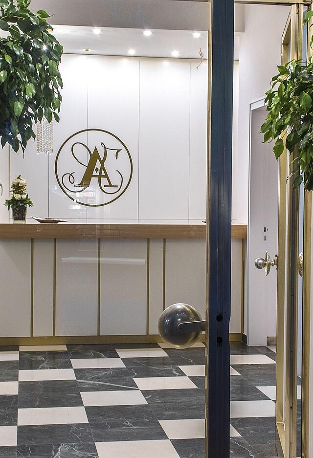 ARES ATHENS HOTEL