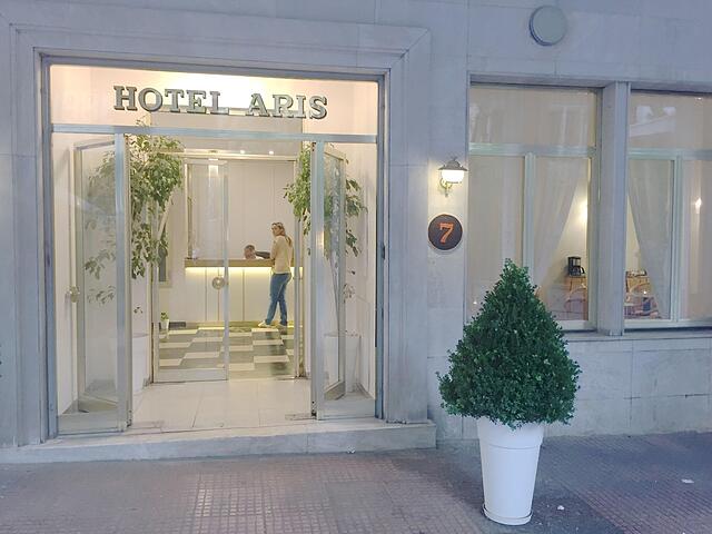 ARES ATHENS HOTEL