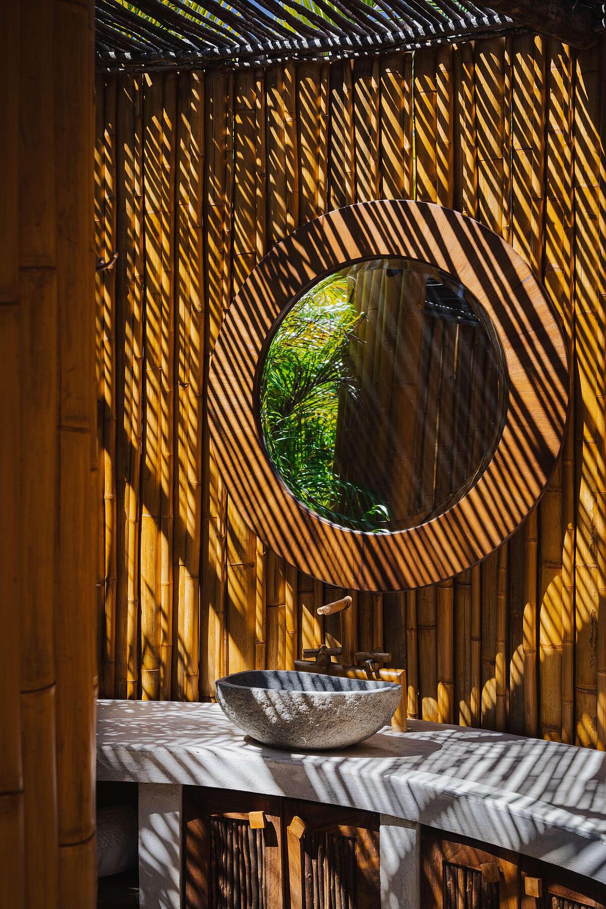 CONRAD PUNTA DE MITA