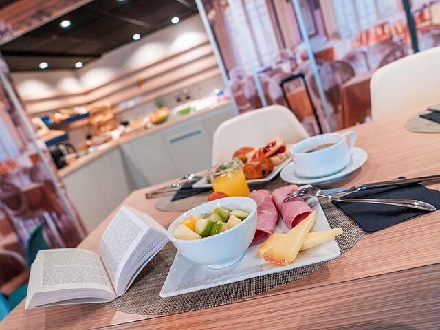 ibis Styles Clamart Gare Grand Paris