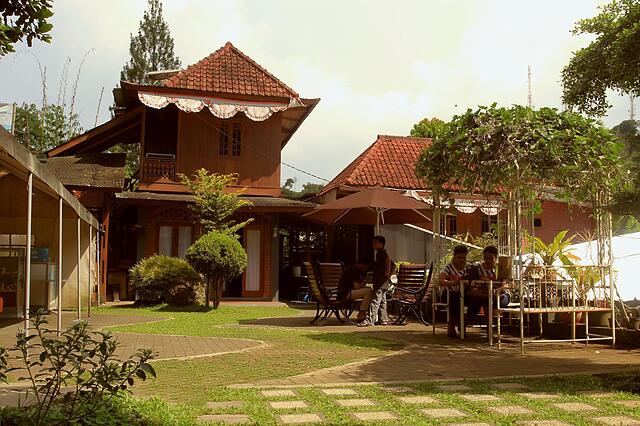 Bantal Guling Villa Lembang