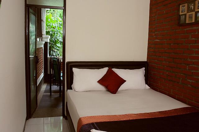 Bantal Guling Villa Lembang