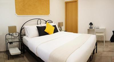 Mirabilia Guest House