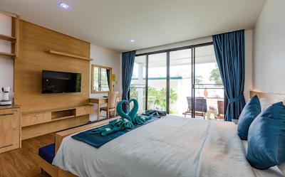 PARADISE RESORT PHI PHI