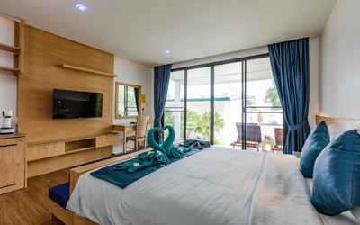 PARADISE RESORT PHI PHI
