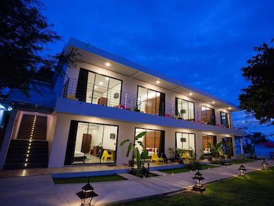 PARADISE RESORT PHI PHI