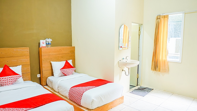 Oyo 1340 Wisma Alamanda