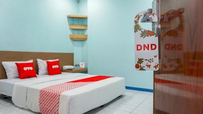 Oyo 2088 Grha Blue Sky Syariah