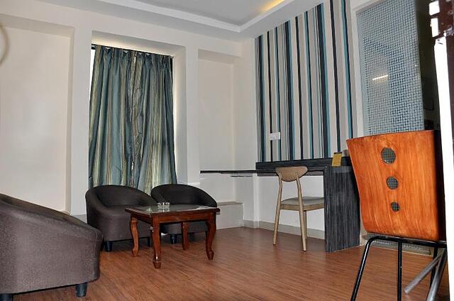 Fabhotel Magnus Calypso Viman Nagar