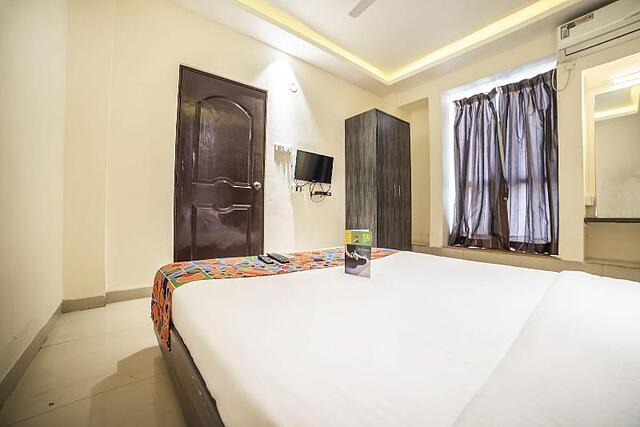 Fabhotel Magnus Calypso Viman Nagar