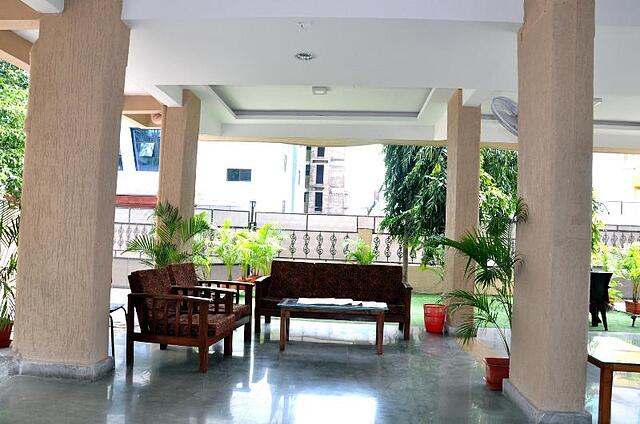 Fabhotel Magnus Calypso Viman Nagar