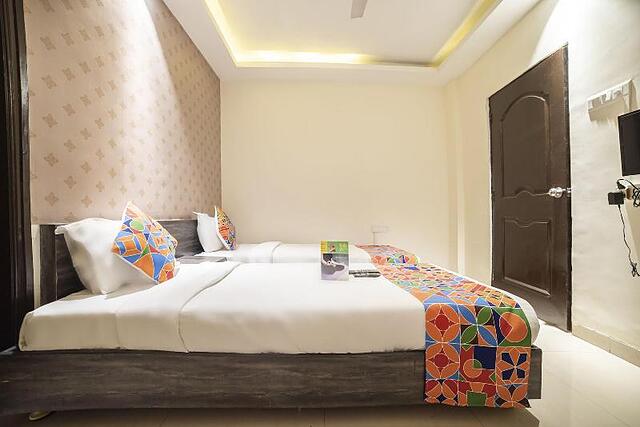Fabhotel Magnus Calypso Viman Nagar