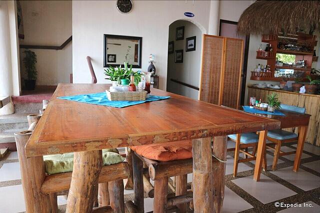 Blue Wave Inn Beach Resort Restaurant