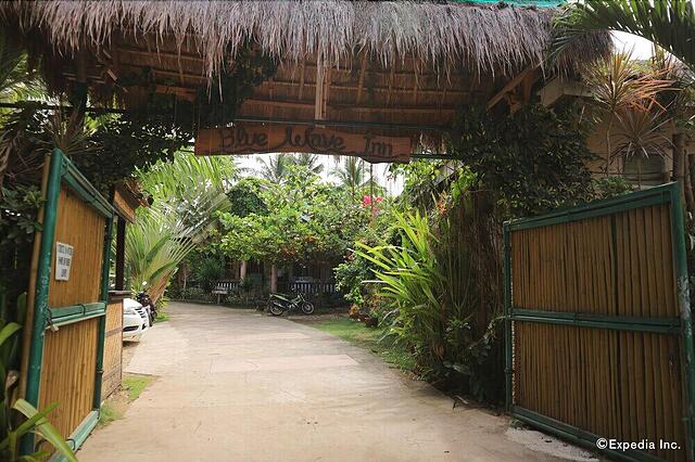 Blue Wave Inn Beach Resort Restaurant