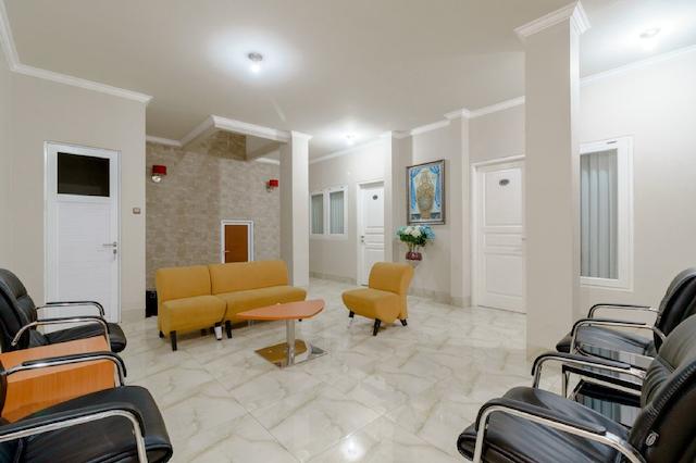 RedDoorz near Taman Makam Pahlawan Cikutra