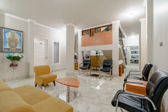 RedDoorz near Taman Makam Pahlawan Cikutra