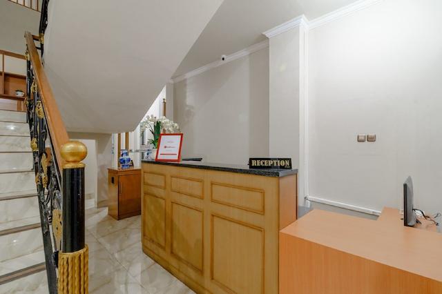 RedDoorz near Taman Makam Pahlawan Cikutra