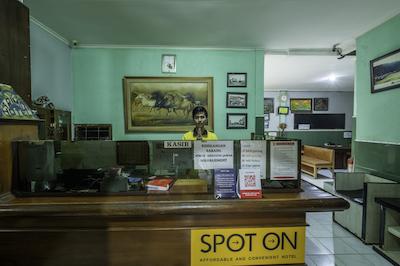 Spot On 2054 Hotel Arimbi 3