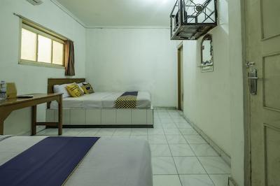 Spot On 2054 Hotel Arimbi 3