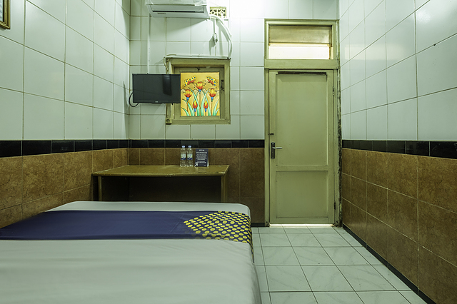 Spot On 2054 Hotel Arimbi 3